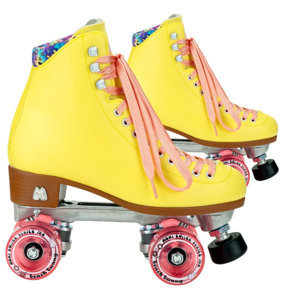 Moxi Skates - Beach Bunny Strawberry Lemonade Roller Skates. Size: 8 /US 9 size